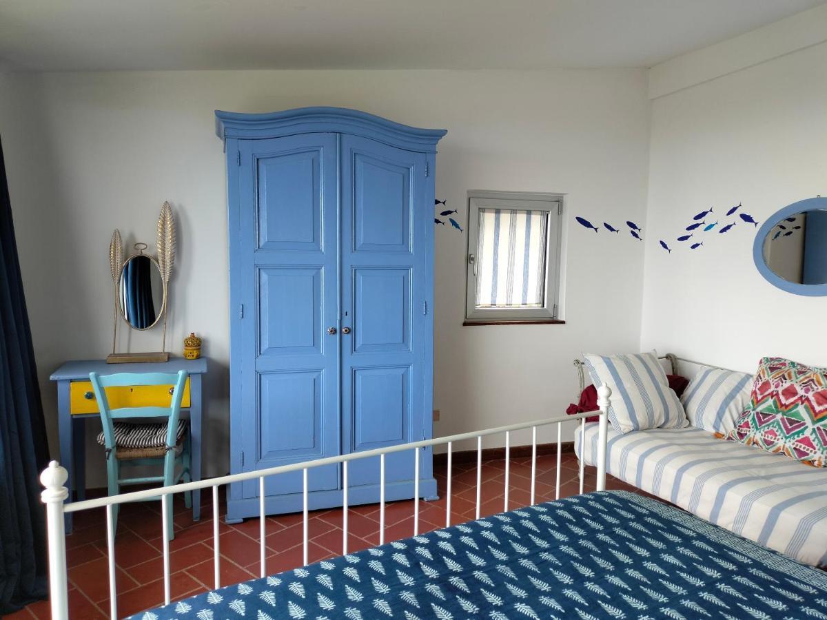Couette-café Le Finestre Sul Mare *